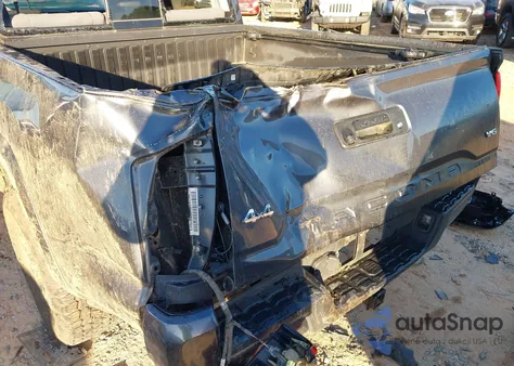 2023 Toyota Tacoma Sr5 V6 из США, поврежденный, VIN 3TMCZ5AN6PM559733